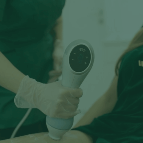 Usuwanie cellulitu – metody, zabiegi i sposoby na zmniejszenie cellulitu na udach i pośladkach