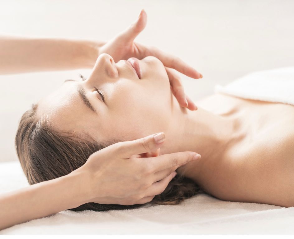 Ozempic face: how does weight loss affect facial skin and how can it be remedied?