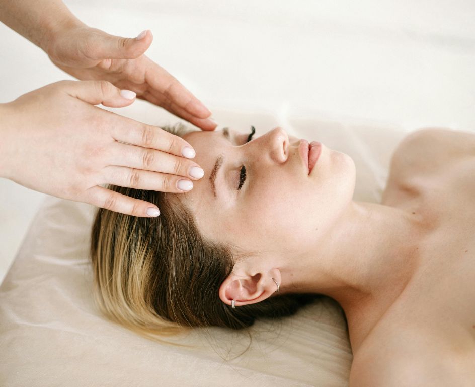 How to prevent sunken face when using weight loss drugs such as Ozempic or Mounjaro