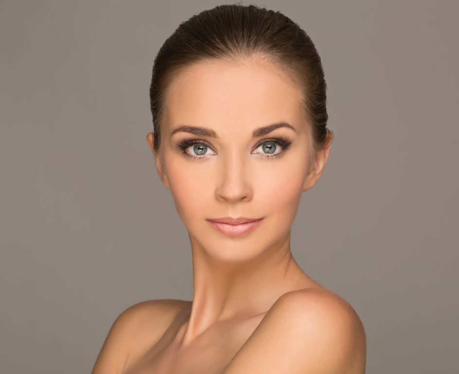 The impact of rapid weight loss on the skin of the face and neck: symptoms, diagnosis and compensatory measures